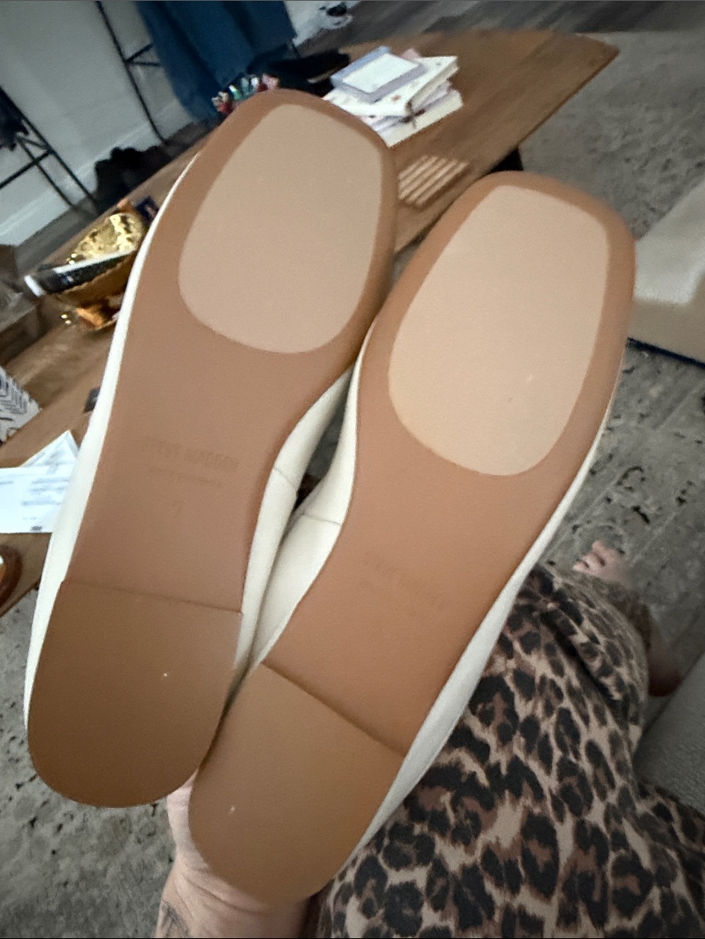 Steve Madden Cream Ballet Mule with Tan Elastic Strap - Picture 4 of 7